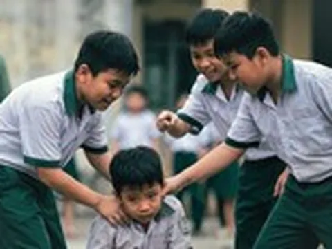 Giới hạn của clip bạo lực học đường