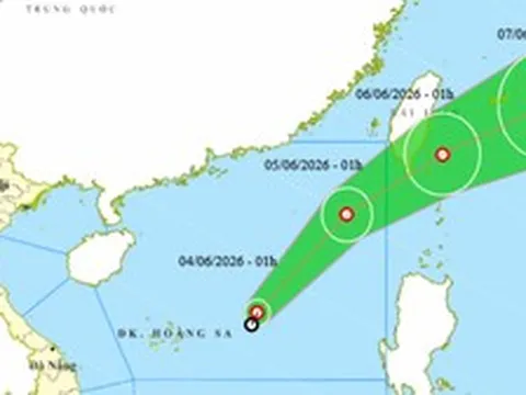Xuất hiện áp thấp nhiệt đới đầu tiên trên Biển Đông, có ảnh hưởng tới nước ta?