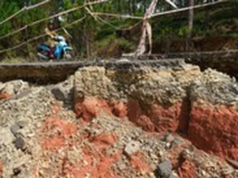 Lâm Đồng chi tiền khắc phục sạt lở đường Bidoup nối Đà Lạt - Lạc Dương