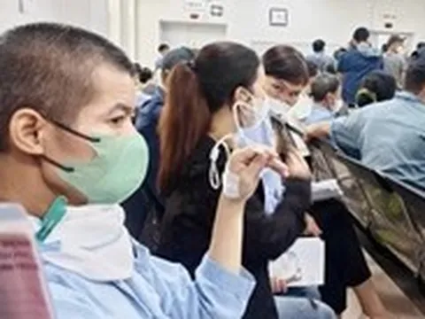 Người bệnh ung thư nghèo đề xuất bảo hiểm y tế có chính sách hỗ trợ: Bộ Y tế nói gì?