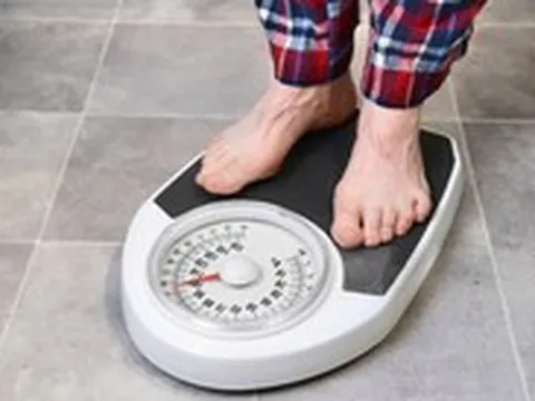 Cứ béo bụng, buồn ngủ sau ăn là ‘kháng insulin’?