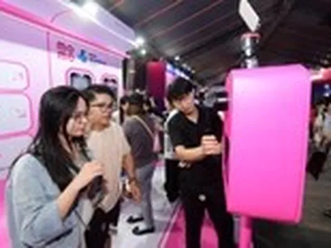 Gen Z chuẩn bị đi concert BTS, The Weeknd, thanh toán MoMo được không?