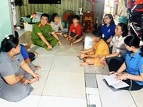 Công an lập hồ sơ xử lý vụ hai người nghi bạo hành, ép trẻ em bán hàng rong ở TP.HCM