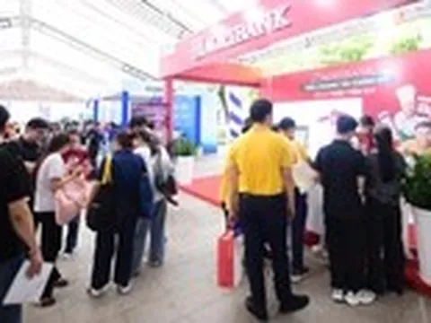 Agribank tăng tốc chuyển đổi số dịch vụ ngân hàng