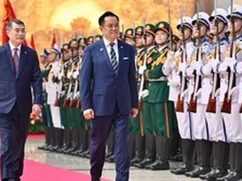 Thủ tướng Lê Minh Hưng chủ trì lễ đón chính thức Thủ tướng Thái Lan