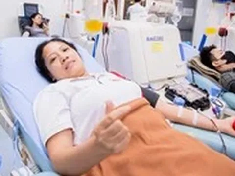 Từ ‘lén lút’ giấu chồng đi hiến máu thành người hiến máu tiêu biểu toàn quốc