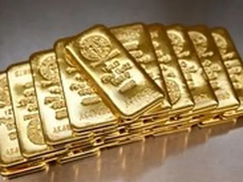 Đọc nhanh 11-6: Giá dầu bật tăng, vàng mất gần 200 USD, Dow Jones lao dốc