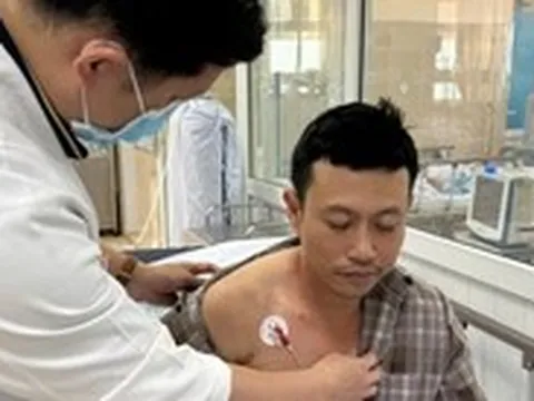 Bị sét đánh khi đang cào nghêu, người đàn ông may mắn thoát chết