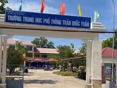 Xin đi vệ sinh rồi mang điện thoại vào phòng thi, 1 thí sinh bị đình chỉ