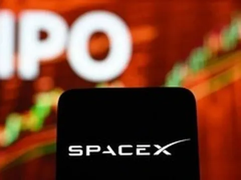 Đến cả nhân viên căng tin SpaceX cũng có thể thành triệu phú USD nhờ một chính sách đặc biệt