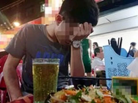 Hệ quả của thức khuya, đồ ăn nhanh...