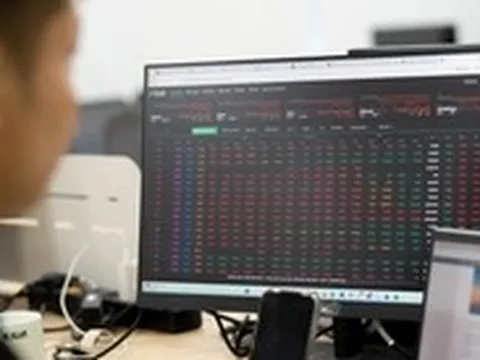 Chứng khoán 12-6: Vì sao nhà đầu tư không nên canh thời điểm mua đáy - bán đỉnh?