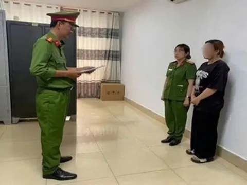 Khởi tố người mẹ trẻ đánh con 4 tuổi ngã xuống đất dẫn tới tử vong