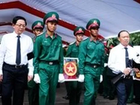 Gia Lai truy điệu và an táng 18 hài cốt liệt sĩ quân tình nguyện Việt Nam