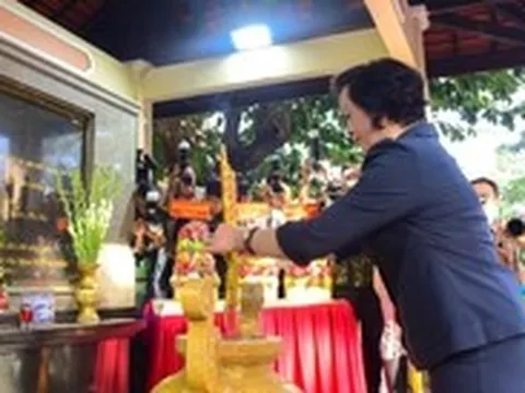 Tổ chức đại lễ cầu siêu, tưởng niệm liệt sĩ tại công viên Lê Thị Riêng