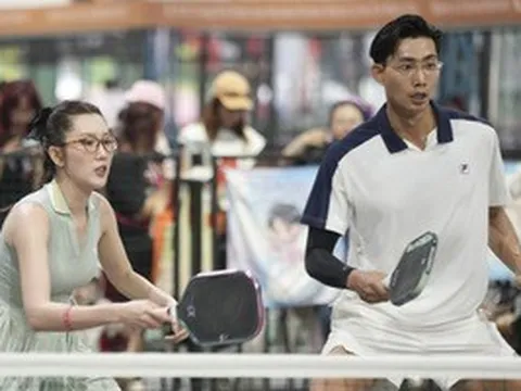 Người mẫu Hữu Long, Mâu Thủy háo hức, thích thú đấu giải
