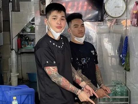 Vụ vác điếu cày đánh người ở Hà Nội: Nghi can thứ 2 ra đầu thú