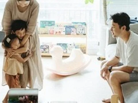 Nghịch lý của cha mẹ hiện đại: Vắng mặt trong đời con nhưng lại liên tục phủ nhận công sức của ông bà