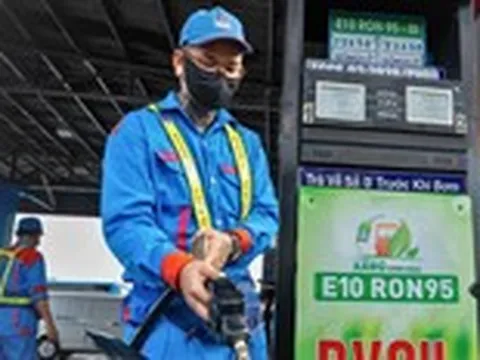 Chính phủ yêu cầu tăng cường giám sát, đảm bảo chất lượng xăng sinh học