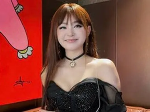 Hiền Hồ dạo này lạ thế