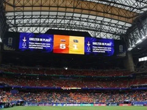 Sự cố hy hữu tại World Cup 2026: BTC cảnh báo khẩn cấp, 70.000 CĐV bị "phong toả" trong SVĐ không thể ra về