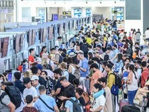 Cơ quan Thuế thông báo: 180 người nộp thuế có tên trong danh sách sau sẽ bị tạm hoãn xuất cảnh