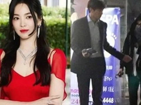Song Hye Kyo công khai hẹn hò ngày mưa cực tình cảm, người này còn liên quan tới bạn trai tin đồn Lee Min Ho