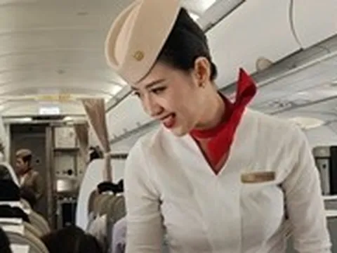 Hãng bay vào cuộc đua tuyển tiếp viên, hé lộ lương 24-54 triệu đồng/tháng