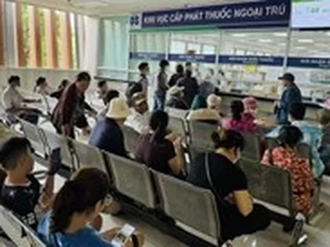 Người bệnh từ các địa phương đến khám tăng cao, TP.HCM tăng giám sát chi bảo hiểm y tế