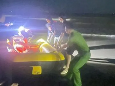 Tìm thấy thi thể người con trong vụ bố tử vong, con trai mất tích khi tắm biển