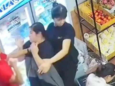 Điều tra vụ thai phụ bị đánh vào đầu, ôm bụng kêu cứu giữa cửa hàng hoa quả