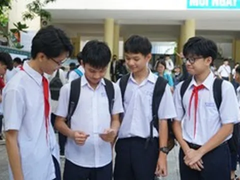 Từ 13h30 chiều nay (25/6), học sinh Hà Nội xác nhận nhập học lớp 10, quy định cần lưu ý