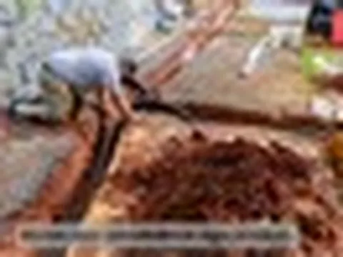Vừa mua nhà mới, người đàn ông đào móng rồi chết lặng trước thứ nằm dưới nền đất: Giá trị hơn 20 tỷ đồng