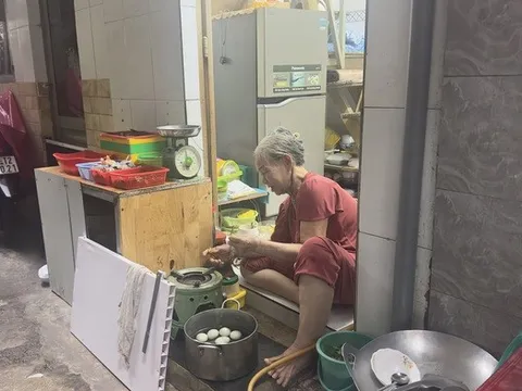 Câu chuyện đặc biệt tại "xóm nhà tí hon" ở trung tâm Tp.HCM