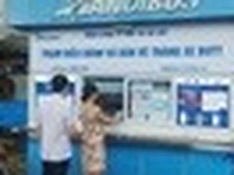 Ngừng sử dụng vé tháng giấy xe buýt từ tháng 7, những ai cần đổi thẻ?