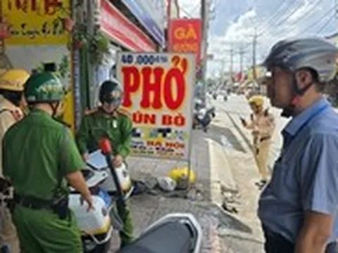 Xử lý các trường hợp tái chiếm vỉa hè ở xã Bình Hưng, Tân Vĩnh Lộc, Vĩnh Lộc