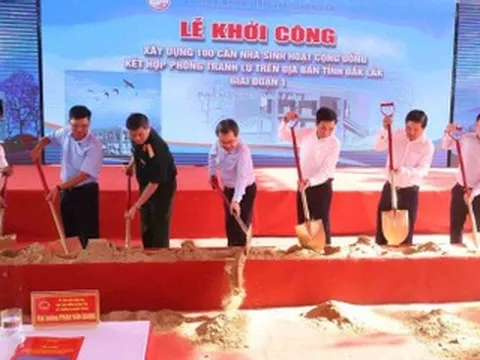 Điểm đặc biệt của 100 căn nhà tránh lũ cộng đồng vừa khởi công tại Đắk Lắk