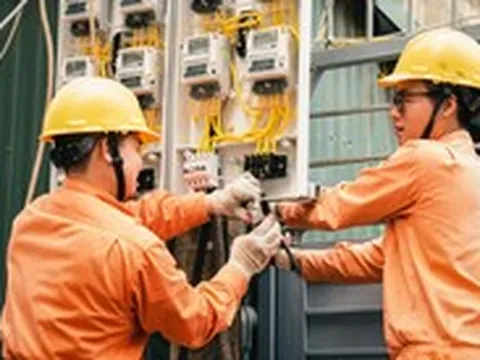 Đề xuất tính giá điện theo giờ: Tiền điện có thể tăng đến 150% nếu dùng sai thời điểm