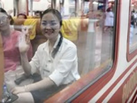 'Đoàn tàu Bạch Mai' đã khởi hành