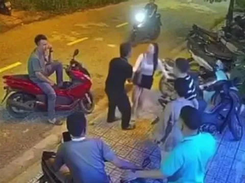 Cô gái bị đánh liên tiếp trước quán karaoke ở Ninh Bình