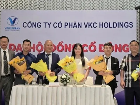 Ông Đỗ Thành Nhân tiếp tục gây sốc, tuyên bố rót 1.700 tỉ đồng làm thời trang