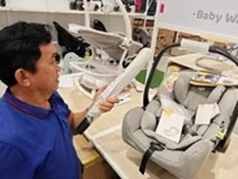 Thị trường TP.HCM ngày 30-6: Ghế trẻ em trên ô tô 'loạn giá' trước giờ quy định có hiệu lực