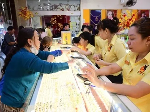 Đọc nhanh 30-6: Giá vàng giảm tiếp; Phát Đạt vay MBBank 8.835 tỉ rót vào siêu dự án ở Thủ Thiêm