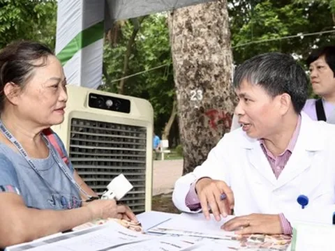Hà Nội khám sức khỏe miễn phí cho 9,2 triệu dân, cấp thẻ BHYT cho người trên 60 tuổi từ 1-7