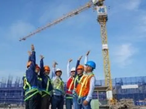 Thị giá 5.037 đồng, một công ty muốn phát hành cổ phiếu giá 10.000 đồng hoán đổi khoản nợ 514 tỉ