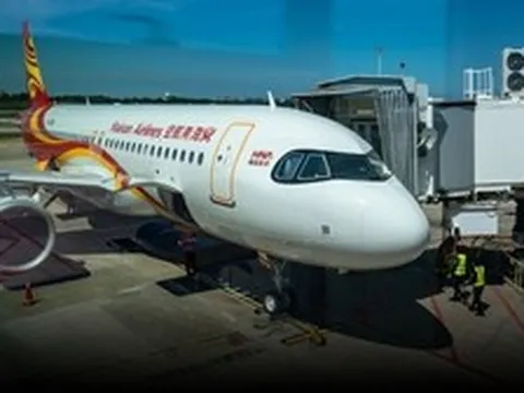 Một hãng hàng không bị kiện vì dời lịch bay sớm 10 phút