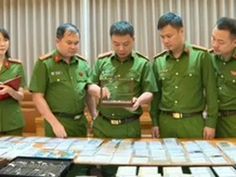Khởi tố 22 bị can đường dây buôn lậu xuyên quốc gia, thu giữ 1.100 viên kim cương