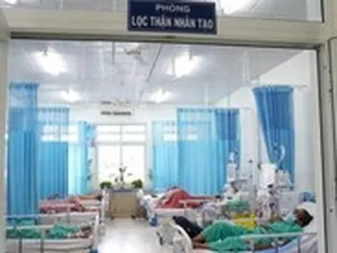 Bên trong phòng chạy thận Bệnh viện Chợ Rẫy: Máy lọc máu chạy hết công suất, có ca chỉ 23 tuổi