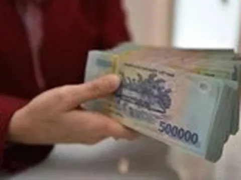 Từ 15-8, vay ngân hàng đến 400 triệu không phải chứng minh tài chính