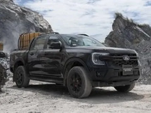 Ford Ranger Wildtrak 2026 bản thấp giá rẻ hơn trước 30 triệu, động cơ chuyển sang máy 2.0 tăng áp đơn